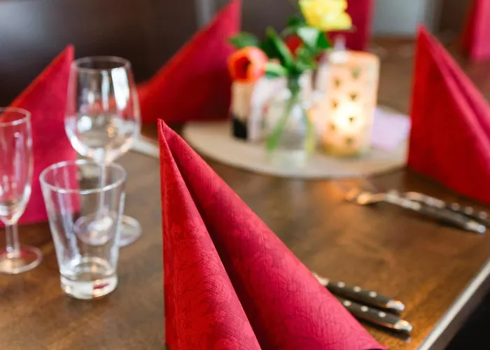 Fliegerhorst Гостевой дом 3*